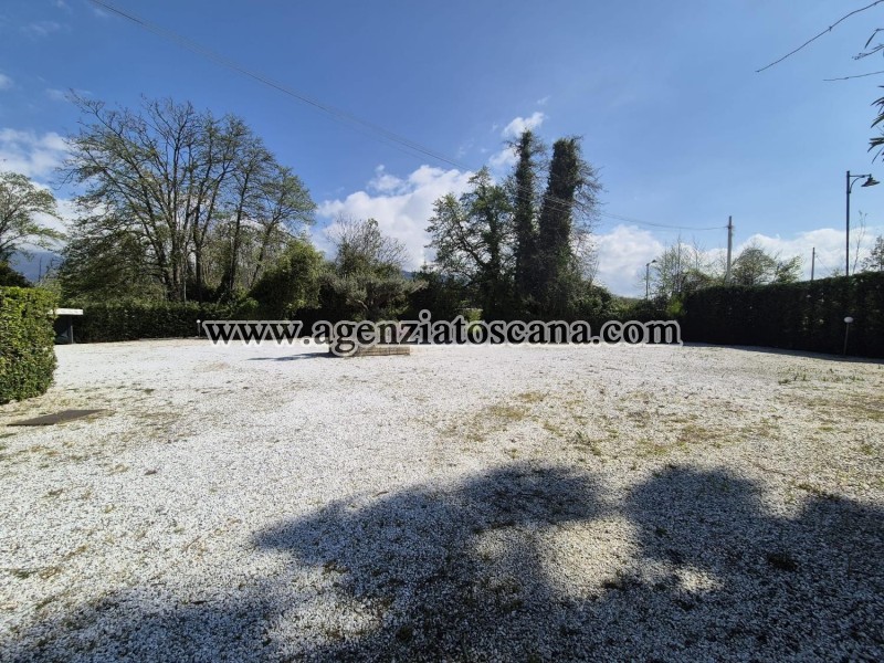 Immobile Commerciale - Direzionale in vendita, Forte Dei Marmi - Zona Via G. Battista Vico -  26