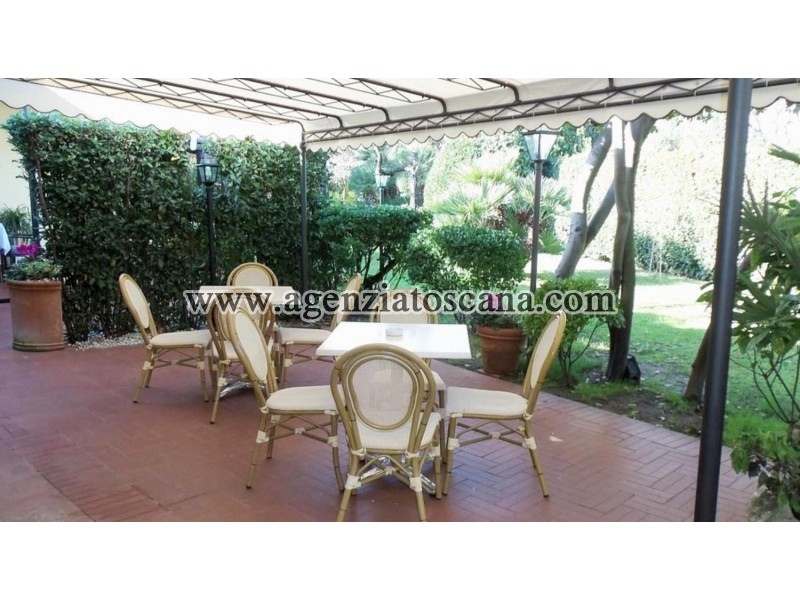 Immobile Commerciale - Direzionale in vendita, Forte Dei Marmi - Zona Via G. Battista Vico -  19