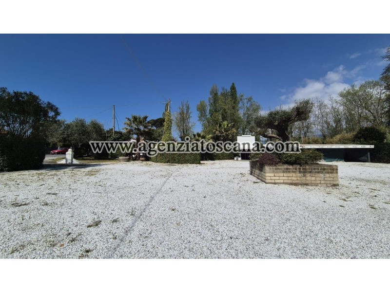 Immobile Commerciale - Direzionale in vendita, Forte Dei Marmi - Zona Via G. Battista Vico -  1