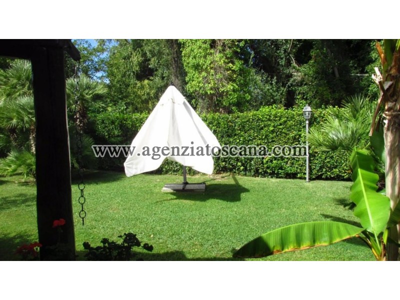 Immobile Commerciale - Direzionale in vendita, Forte Dei Marmi - Zona Via G. Battista Vico -  21