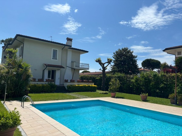 Villa con Piscina in vendita, Forte dei Marmi 