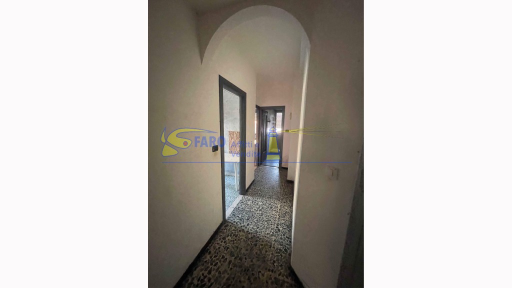 Appartamentoin Affitto, Ventimiglia - Centrale - Riferimento: a333