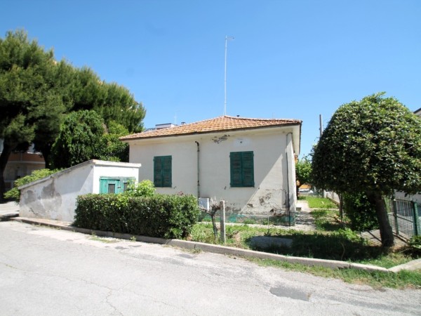 A1986 - Casa Indipendente in V