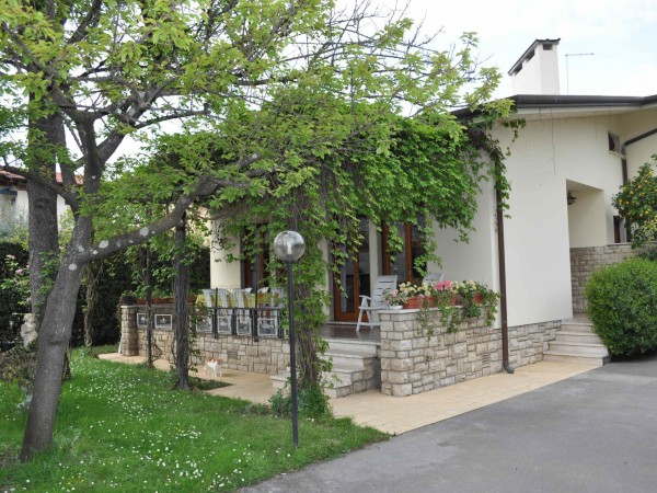 Villa Singola in vendita, Forte dei Marmi, centro paese 