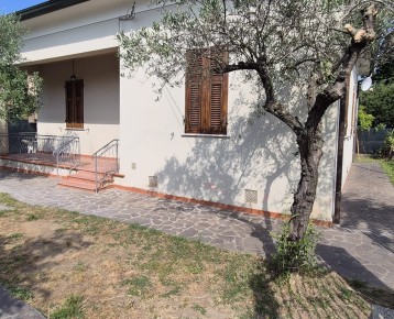 Appartamento con giardino