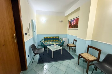 Locale uso ufficio primo piano