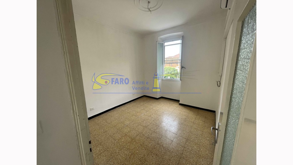 Appartamentoin Vendita, Camporosso - Centrale - Riferimento: v116