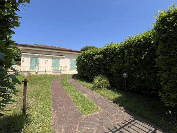 Riferimento SV631T - villa in Покупая и продавая in Pietrasanta - Marina Di Pietrasanta