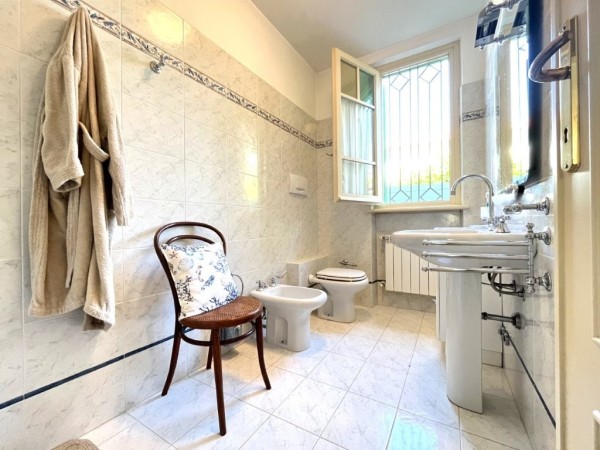 Riferimento SV631T - villa in Покупая и продавая in Pietrasanta - Marina Di Pietrasanta