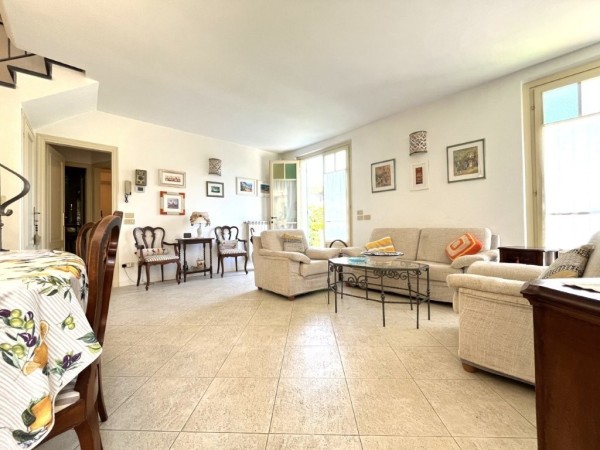 Riferimento SV631T - villa in Покупая и продавая in Pietrasanta - Marina Di Pietrasanta