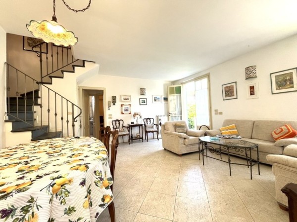 Riferimento SV631T - villa in Покупая и продавая in Pietrasanta - Marina Di Pietrasanta