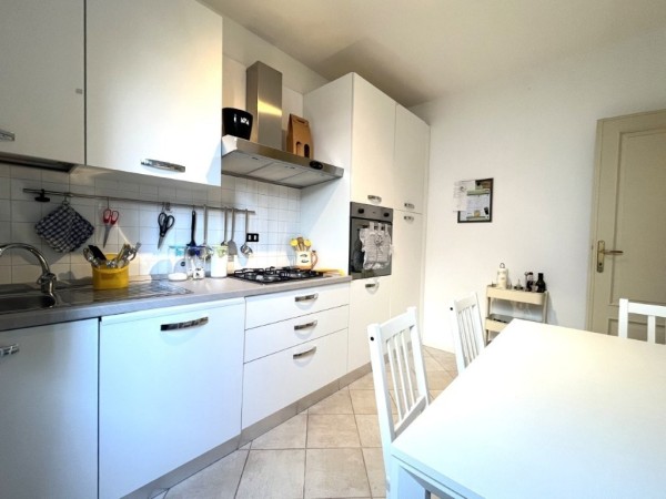 Riferimento SV796T - two-family villa in Покупая и продавая in Pietrasanta - Marina Di Pietrasanta