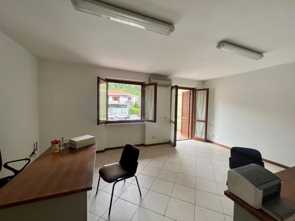 Montignoso - Loc. Capanne - Ve
