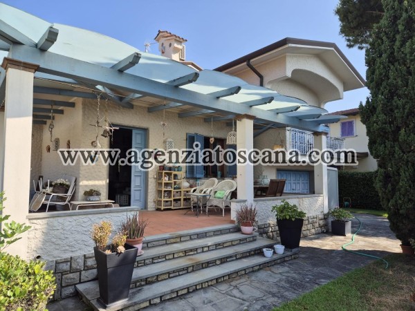 Villa in vendita, Pietrasanta - Marina Di Pietrasanta -  1