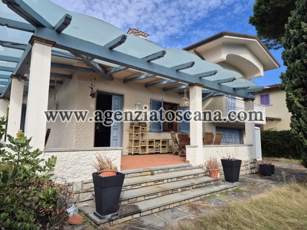 Villa in vendita, Pietrasanta - Marina Di Pietrasanta -  1