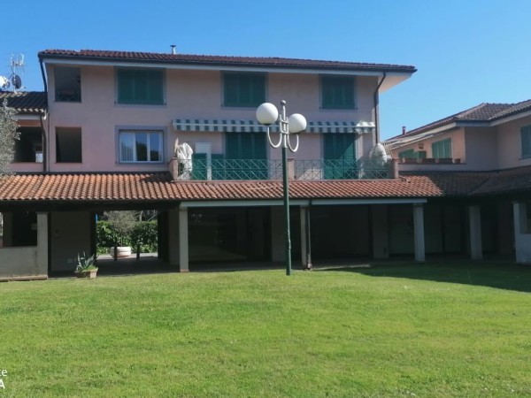 Appartamento in affitto, Forte dei Marmi, Vittoria Apuana 
