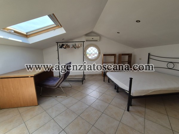 Villa Bifamiliare in vendita, Seravezza - Via Emilia -  18