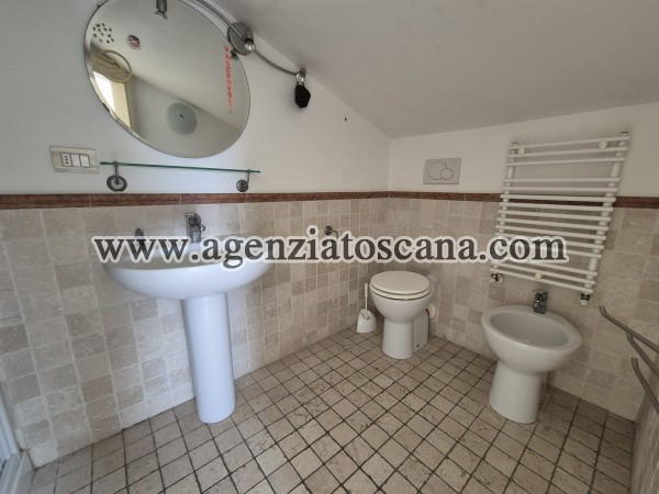 Villa Bifamiliare in vendita, Seravezza - Via Emilia -  19