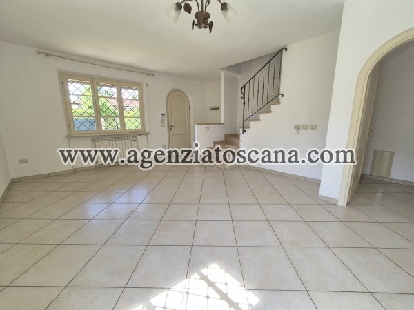 Villa Bifamiliare in vendita, Seravezza - Via Emilia -  1