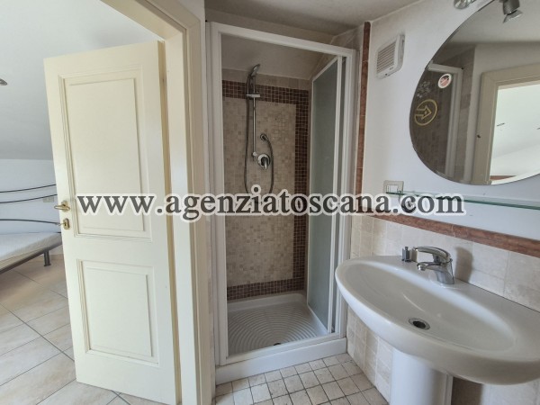 Villa Bifamiliare in vendita, Seravezza - Via Emilia -  20
