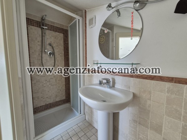 Villa Bifamiliare in vendita, Seravezza - Via Emilia -  21