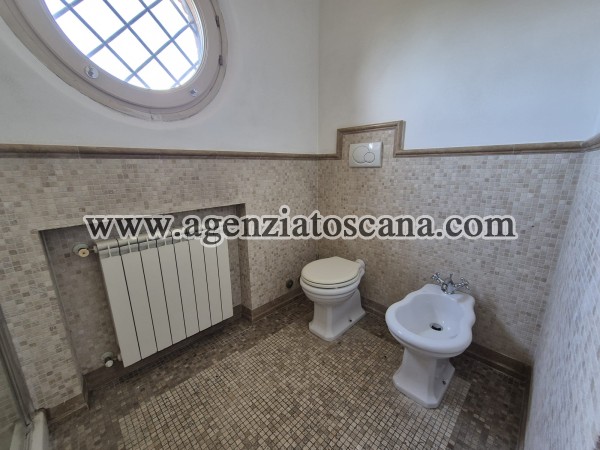 Villa Bifamiliare in vendita, Seravezza - Via Emilia -  16