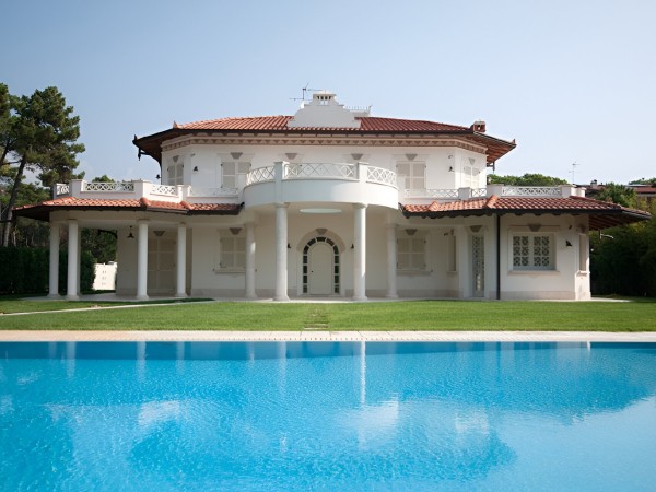 Villa with pool in sale, Forte dei Marmi, Vittoria Apuana 