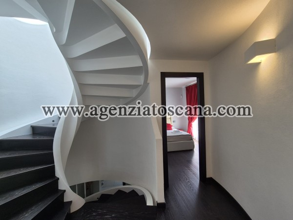 Villa Con Piscina in vendita, Forte Dei Marmi - Vittoria Apuana -  50