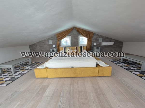 Villa Con Piscina in vendita, Forte Dei Marmi - Vittoria Apuana -  51