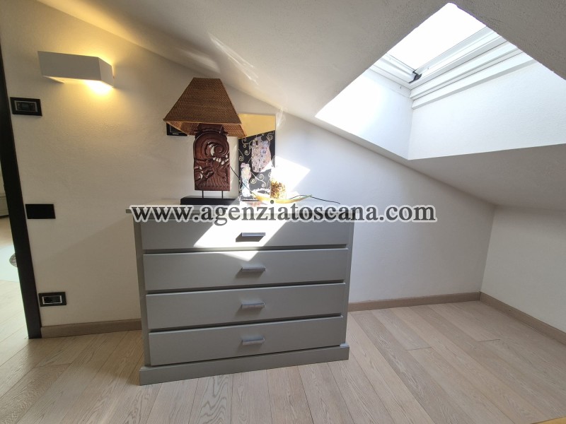 Villa With Pool for sale, Forte Dei Marmi - Vittoria Apuana -  58
