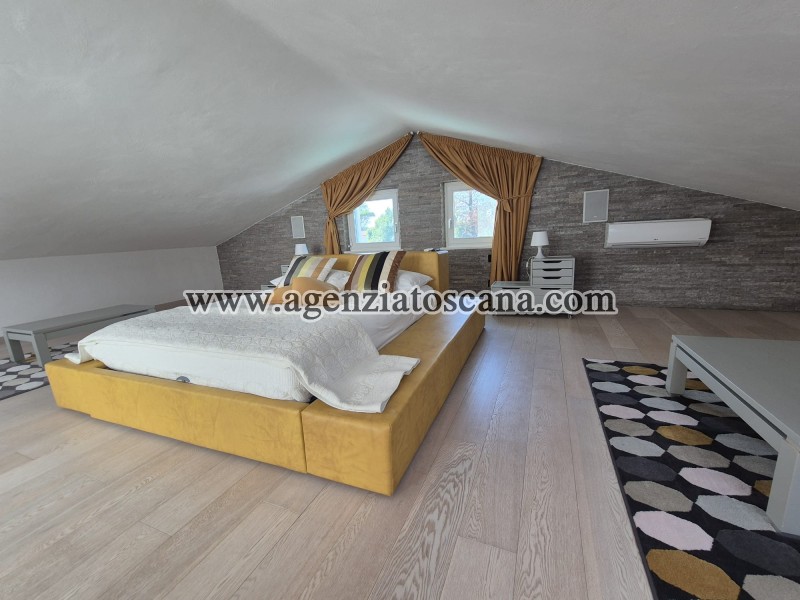 Villa With Pool for sale, Forte Dei Marmi - Vittoria Apuana -  56