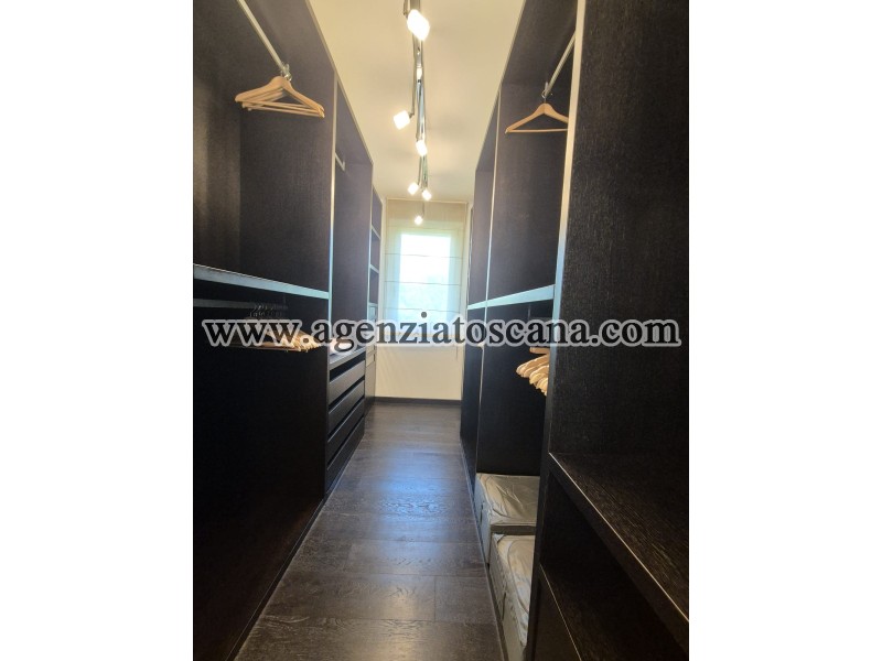 Villa With Pool for sale, Forte Dei Marmi - Vittoria Apuana -  45
