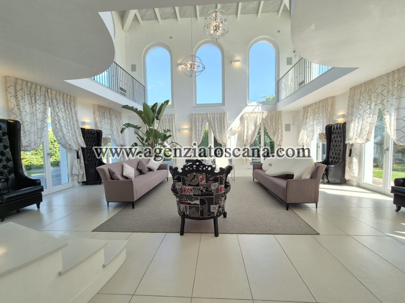 Villa With Pool for sale, Forte Dei Marmi - Vittoria Apuana -  17