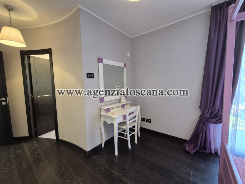 Villa With Pool for sale, Forte Dei Marmi - Vittoria Apuana -  48