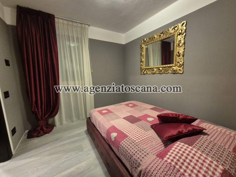 Villa With Pool for sale, Forte Dei Marmi - Vittoria Apuana -  69