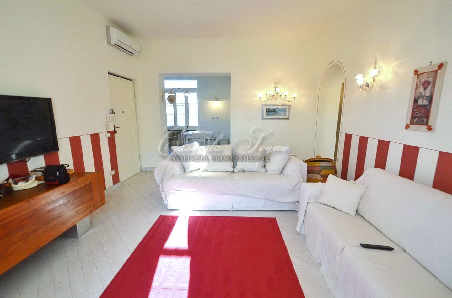 617 - cover Apartment la maison