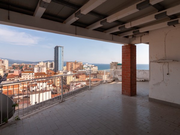 Attico unico a follonica – v