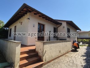 Villetta Ad Un Piano Con Giardino