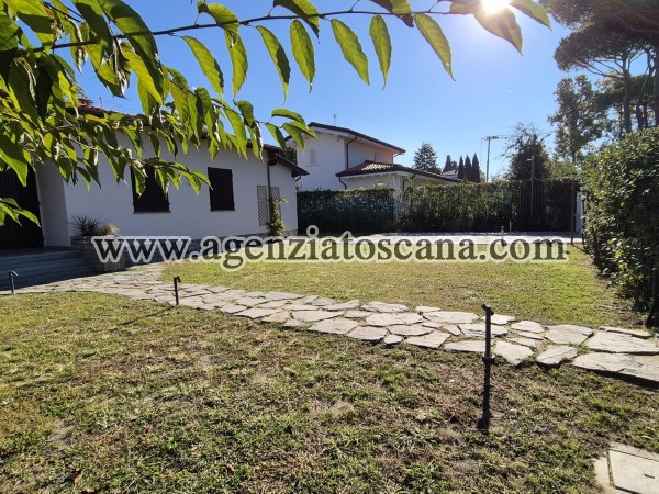 Villa for sale, Forte Dei Marmi - Roma Imperiale -  2