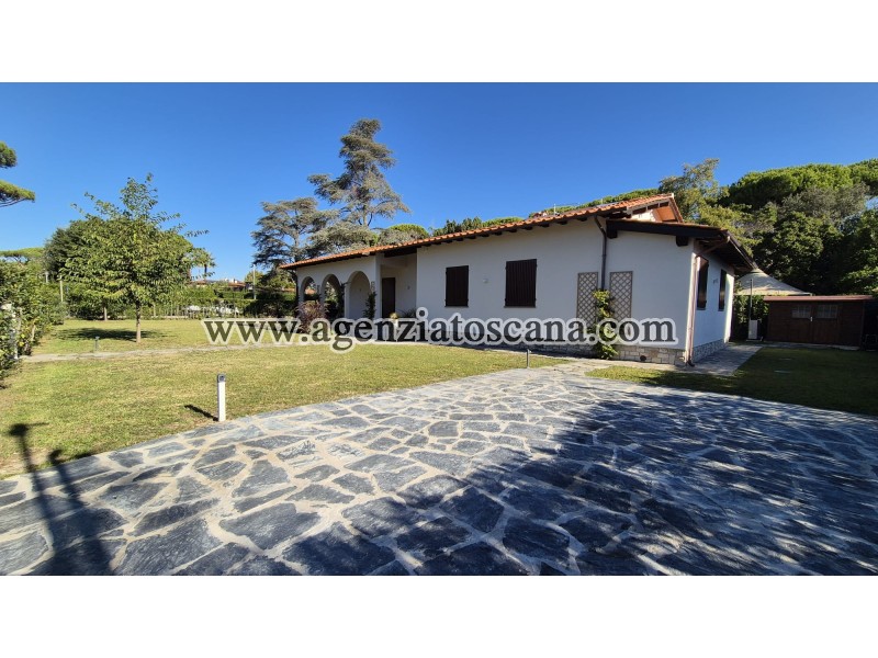 Villa in affitto, Forte Dei Marmi - Roma Imperiale -  1