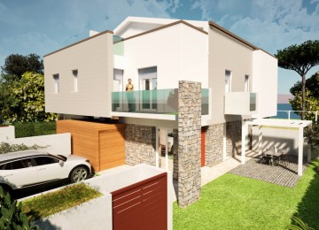 Elegante villa trifamiliare di