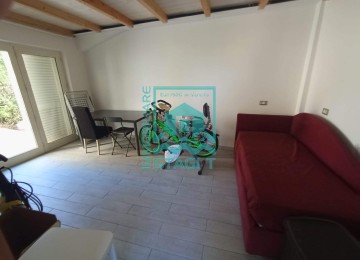 Lido di camaiore: bifamiliare 