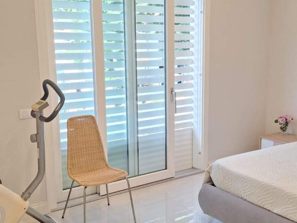 Rif. V2907 - villa bifamiliare in vendita a Camaiore | Foto 1