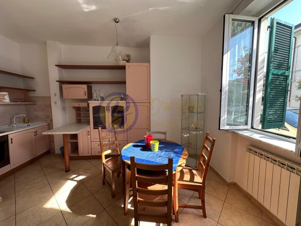Riferimento VIAAPPLA139 - Casa Indipendente in Vendita a Viareggio