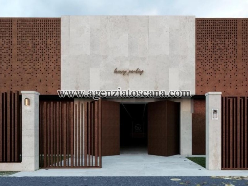 Parking Spaces/garages In Central Forte Dei Marmi