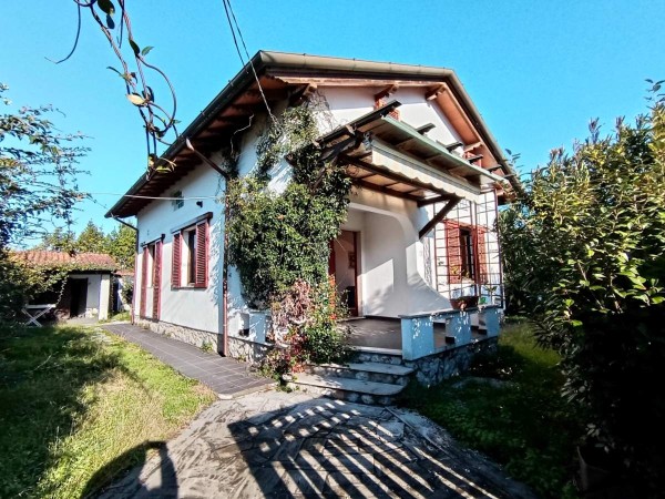 >Foto Anteprima WA 15564 - Villa Singola in Vendita a Marina Di Pietrasanta