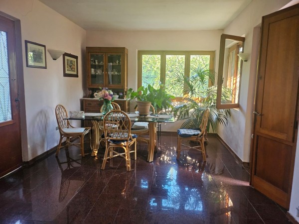Villa Bifamiliare in vendita, Forte dei Marmi, 300 