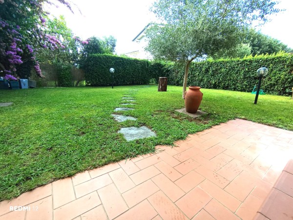 Riferimento 728 DF - Appartamento in Vendita a Marina Di Pietrasanta