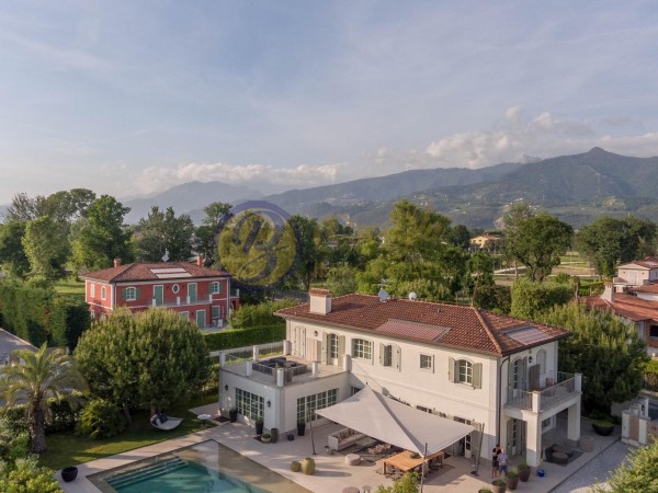 Riferimento FDMVILCL158 - Villa Singola in Vendita a Vittoria Apuana