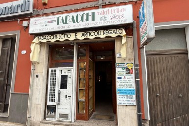 Attività commerciale/tabacchi